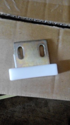 廈門欣鴻達(dá) 廠家直供高耐磨優(yōu)質(zhì)電梯門滑塊，專注電梯配件品質(zhì)與創(chuàng)新